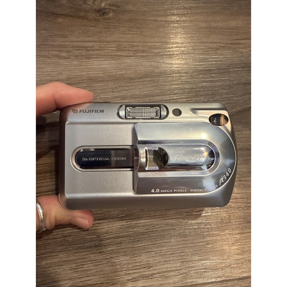 Fujifilm FinePix A340 Silver Digital Camera 4.0MP 3x Optical Zoom Y2K Parts Only